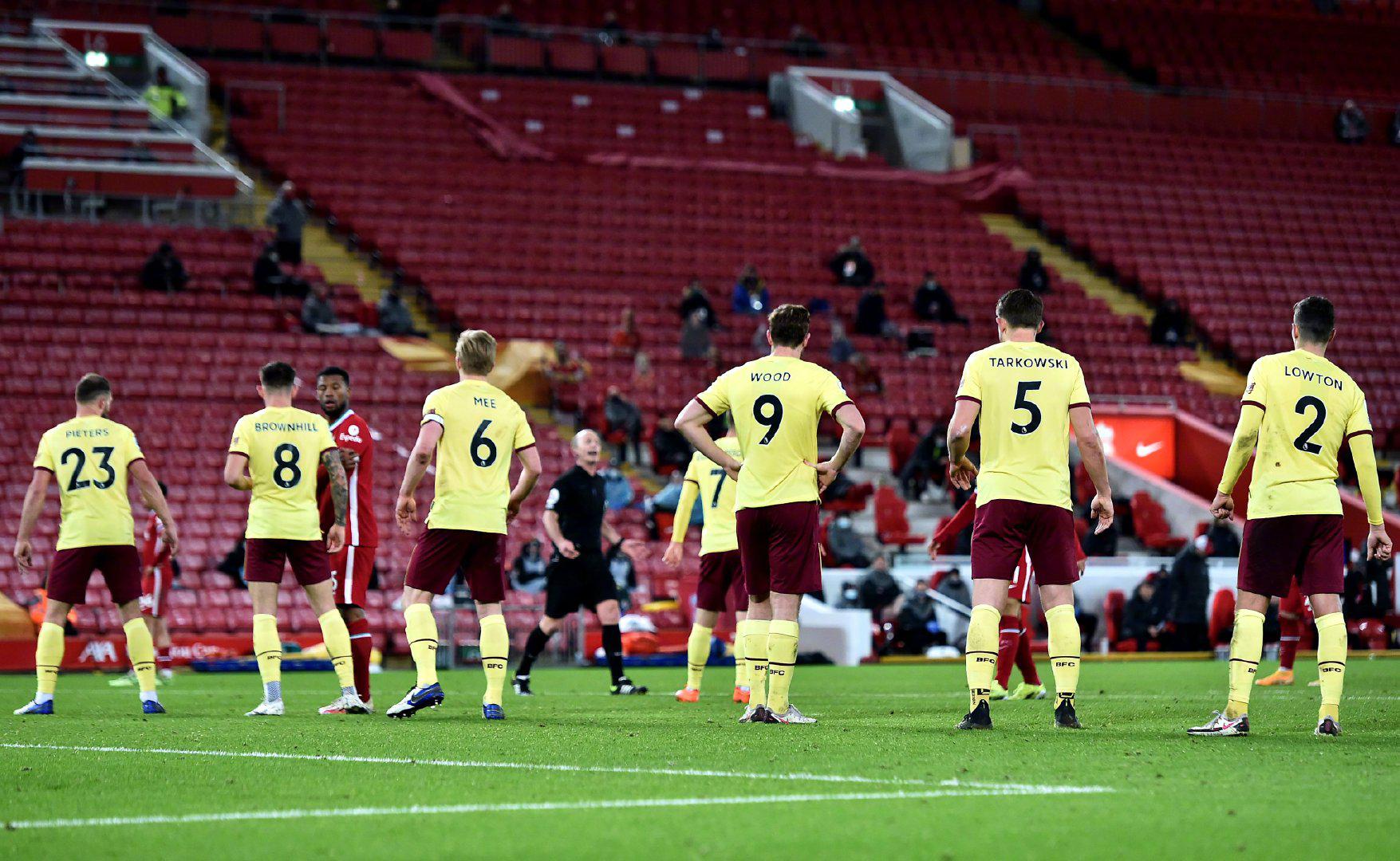 竞技激烈的 竞技激烈的